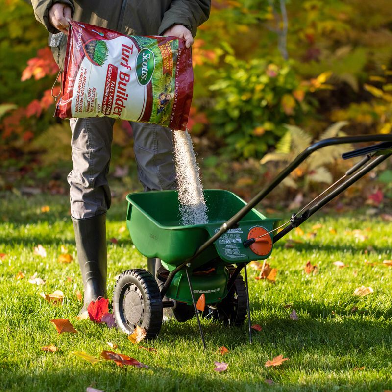 Scotts® Turf Builder® Fall Lawn Food image number null