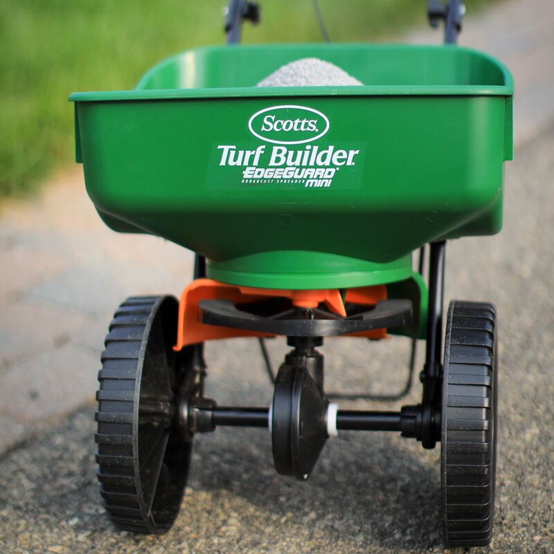 Scotts® Turf Builder® PRO Lawn Food image number null