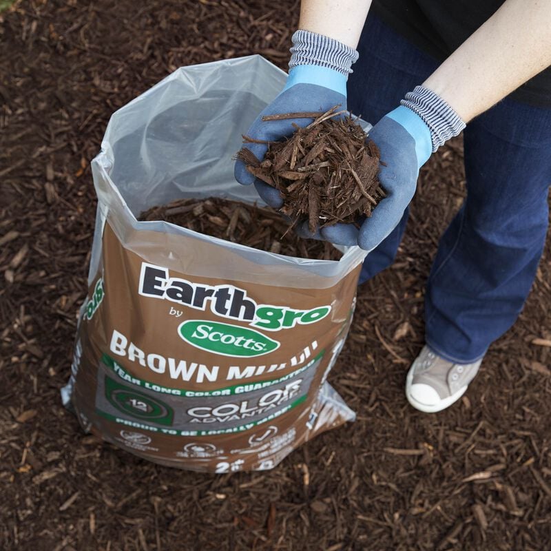 Earthgro® by Scotts® 1.5 cu. ft. Bagged Brown Wood Mulch image number null