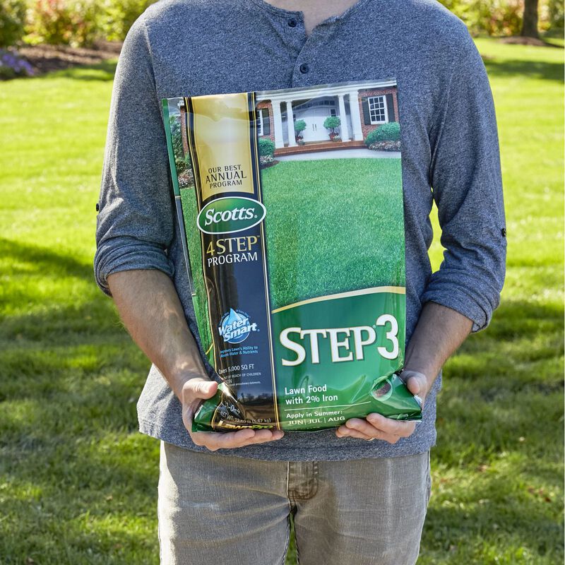 Scotts® STEP® 3 Lawn Food with 2% Iron image number null