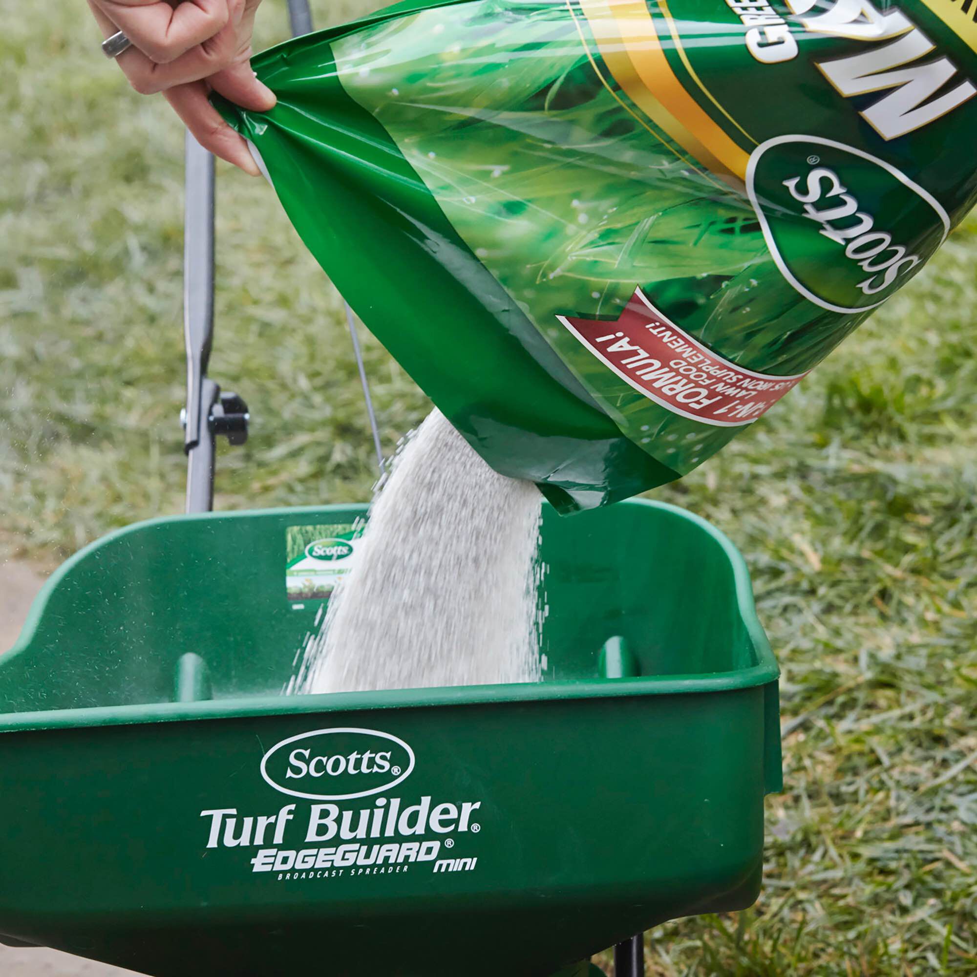 Scott triple 2024 action turf builder