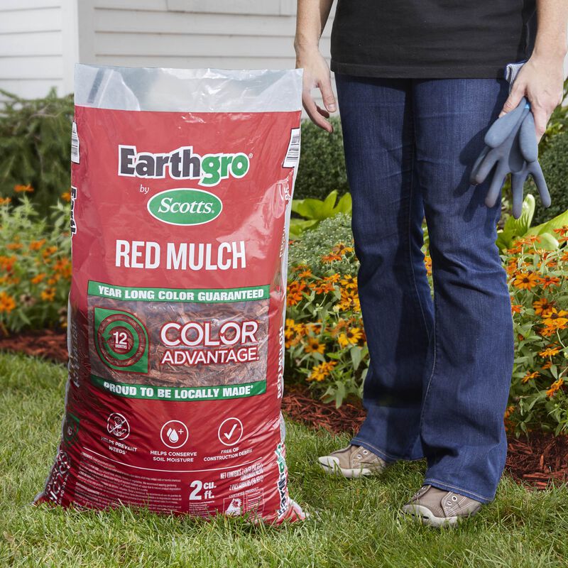 Earthgro® by Scotts® 1.5 cu. ft. Bagged Red Wood Mulch image number null