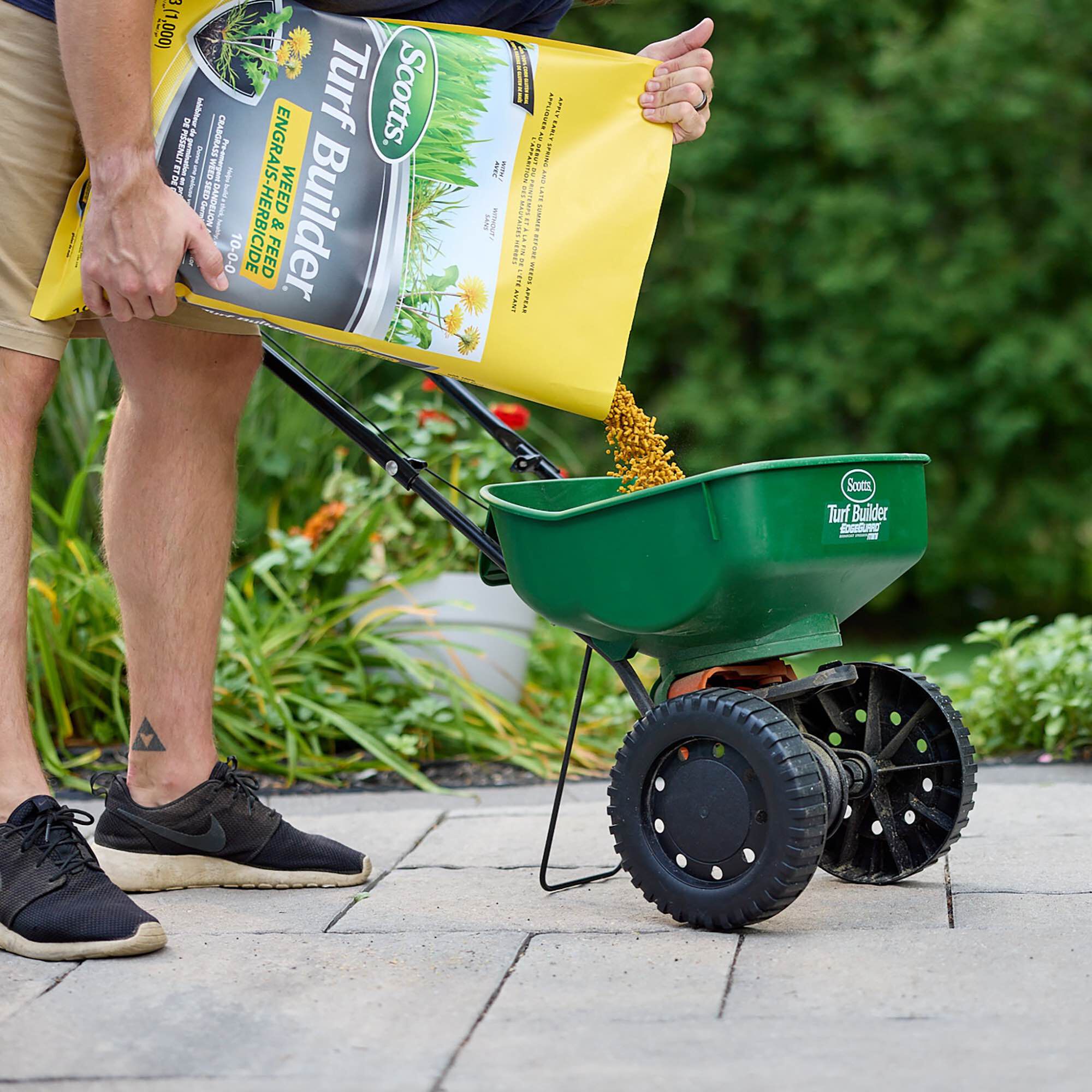 Scotts Turf Builder Weed Feed